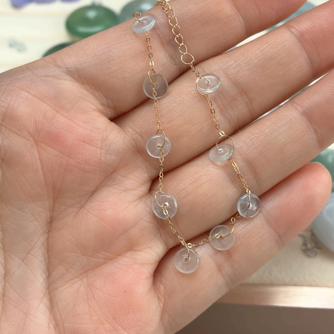 悄***豆翡翠18K金镶嵌颈饰翡翠手链