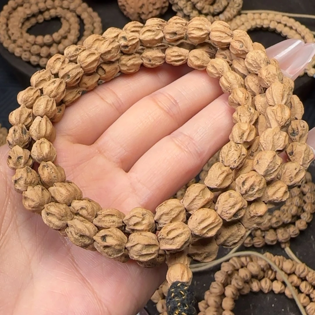 苟***苟吊坠柏香籽/百香籽