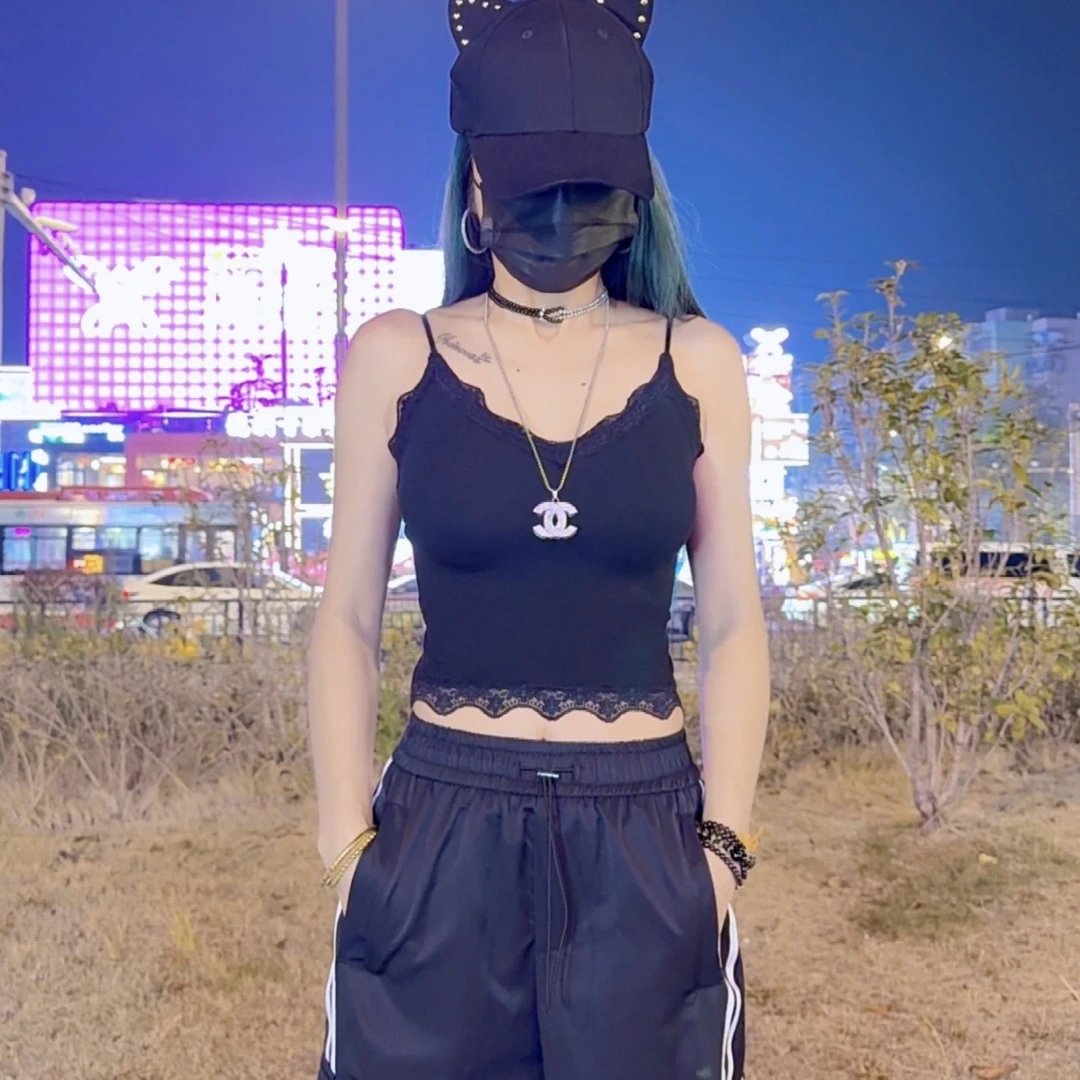 纯欲风辣妹休闲风背心吊带时尚打底修身短款性感蕾丝花边美背8058