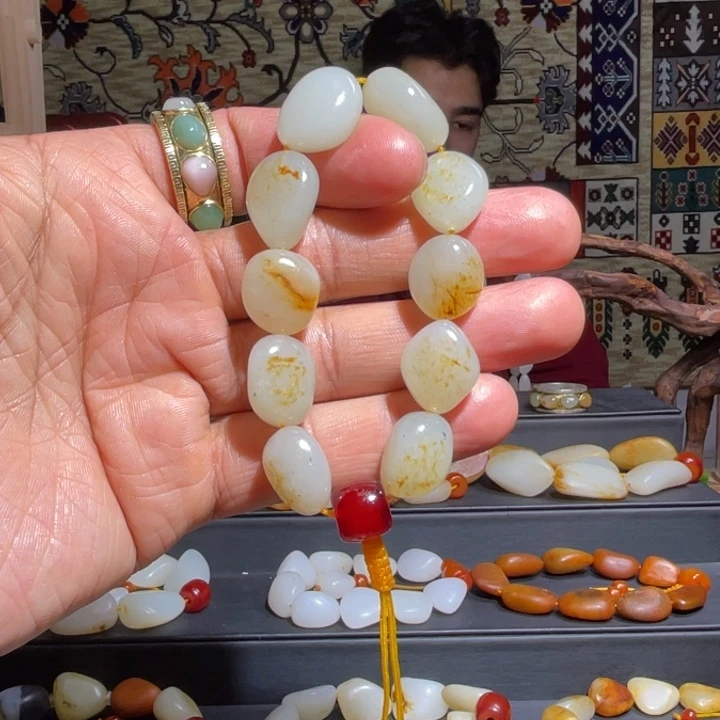 和田玉未镶嵌手链