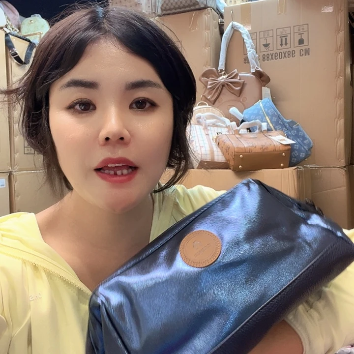 PVC包包包包包包吧