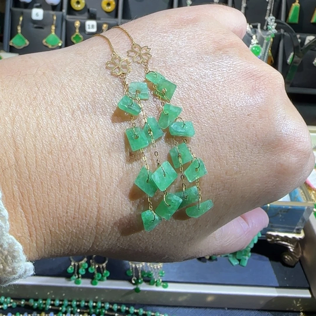 翡翠18K金镶嵌颈饰耳线