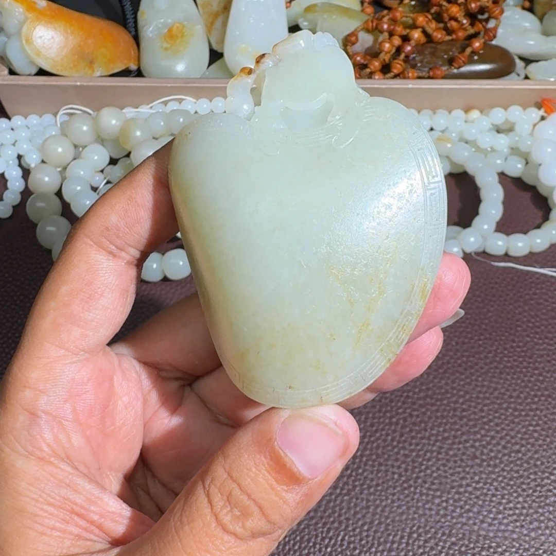 和田玉未镶嵌吊坠(不含链)