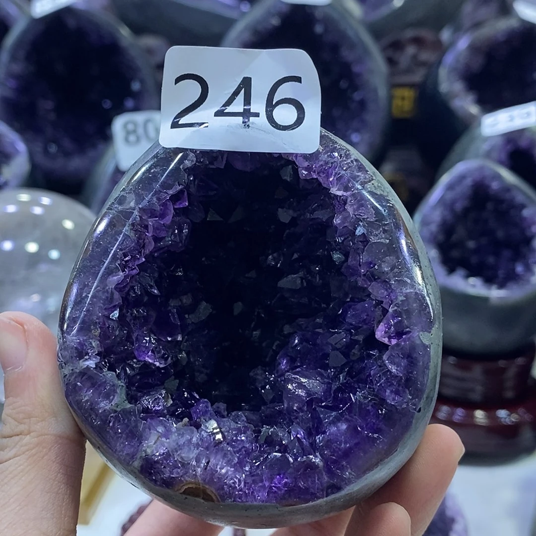 慕***昕紫晶大型摆件（非配饰）未镶嵌246