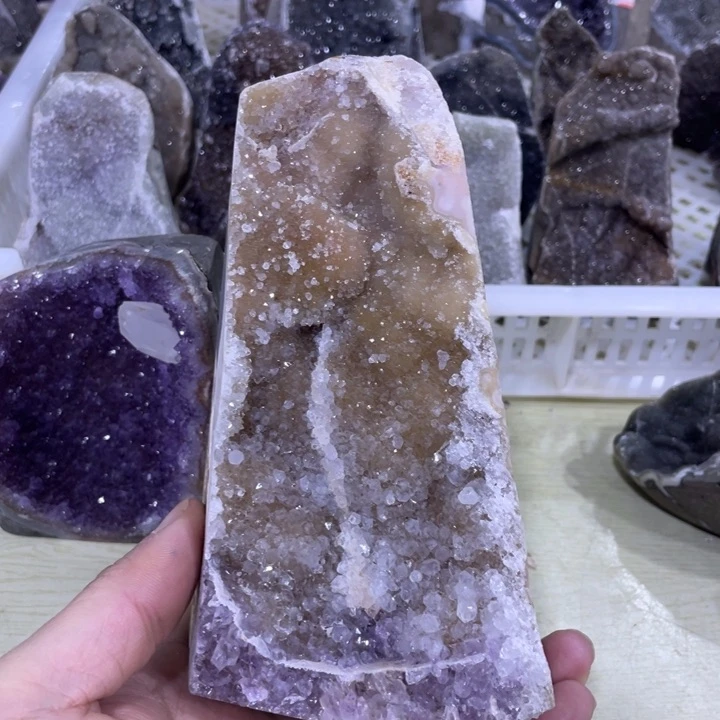 紫晶水晶摆件未镶嵌