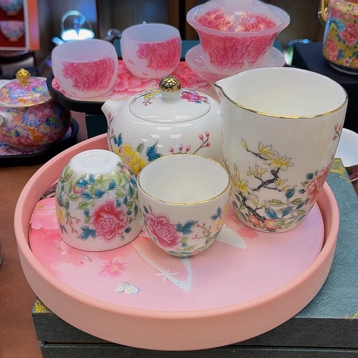 段泥茶杯吧啊吧呀吧啦说什么