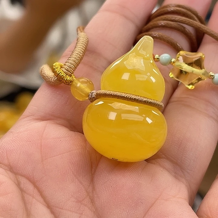 琥珀未镶嵌珠宝奇石h7