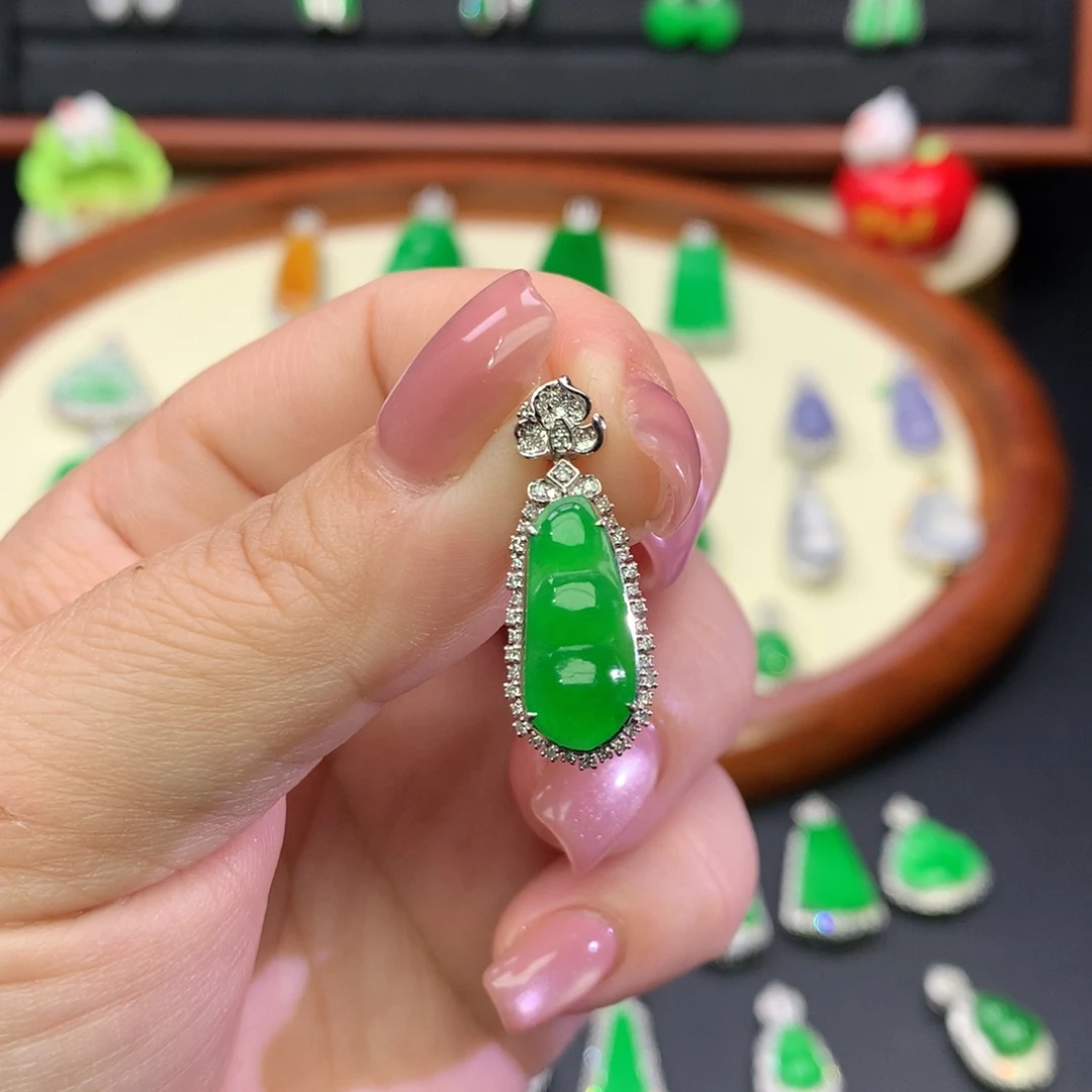 翡翠18K金镶嵌吊坠(不含链)