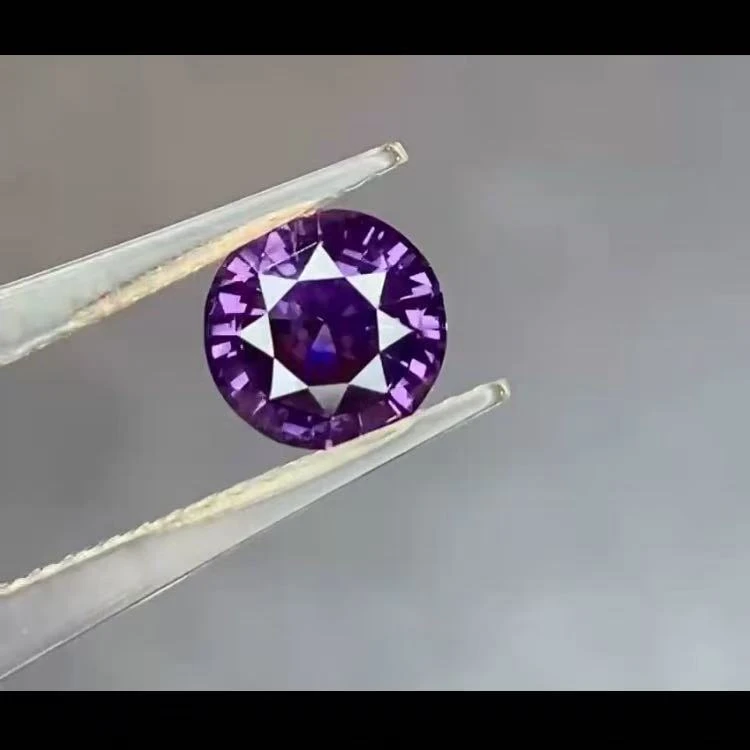 尖晶石，2.08克拉