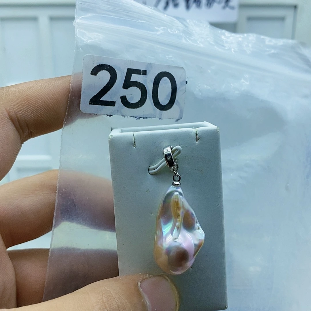 合金淡水珍珠颈饰