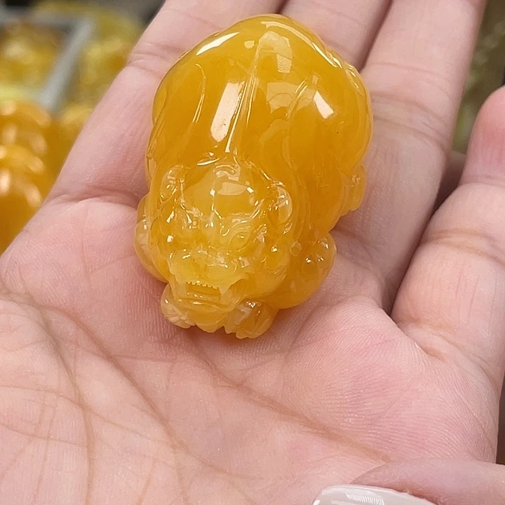 琥珀未镶嵌珠宝奇石h68