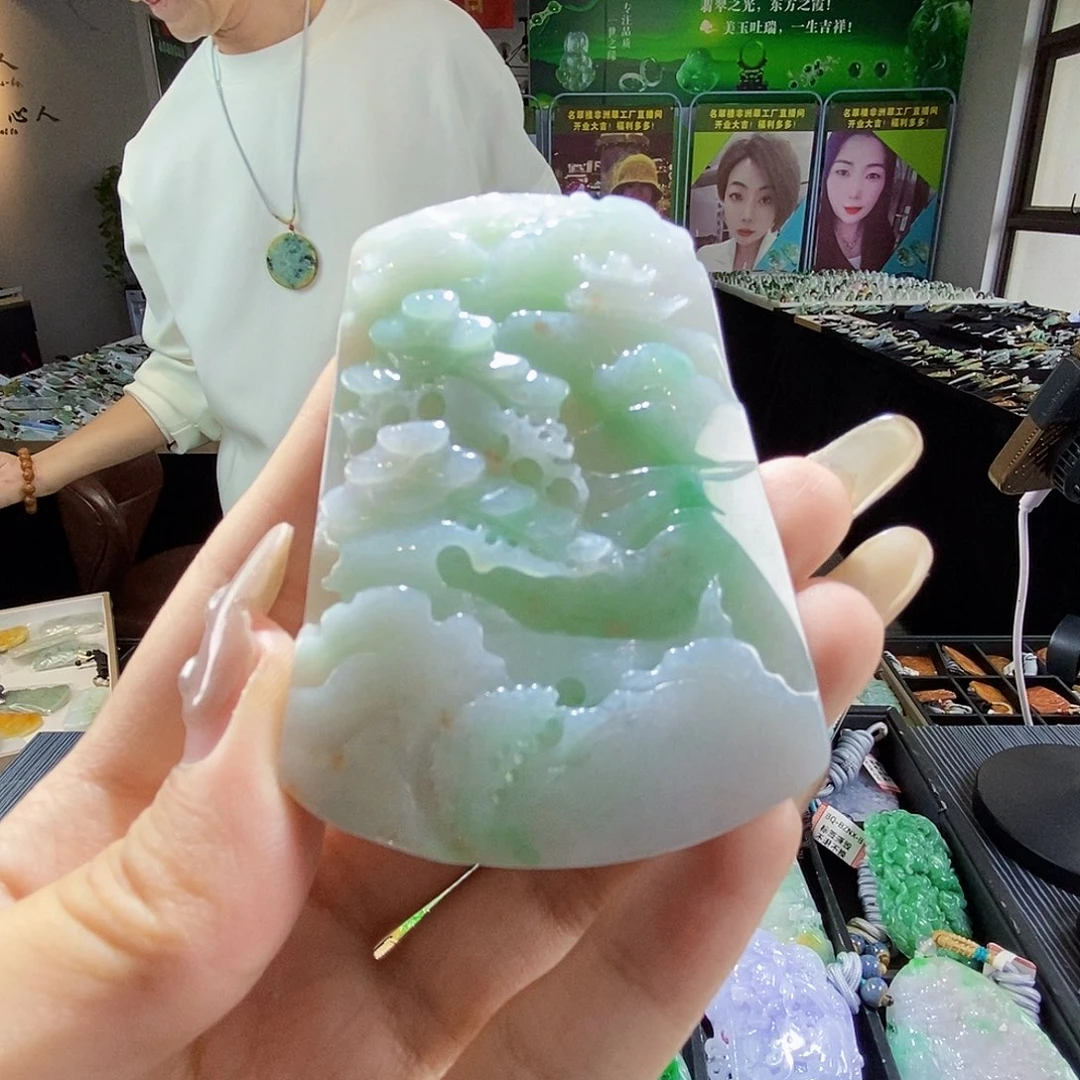 颈饰未镶嵌翡翠翡翠