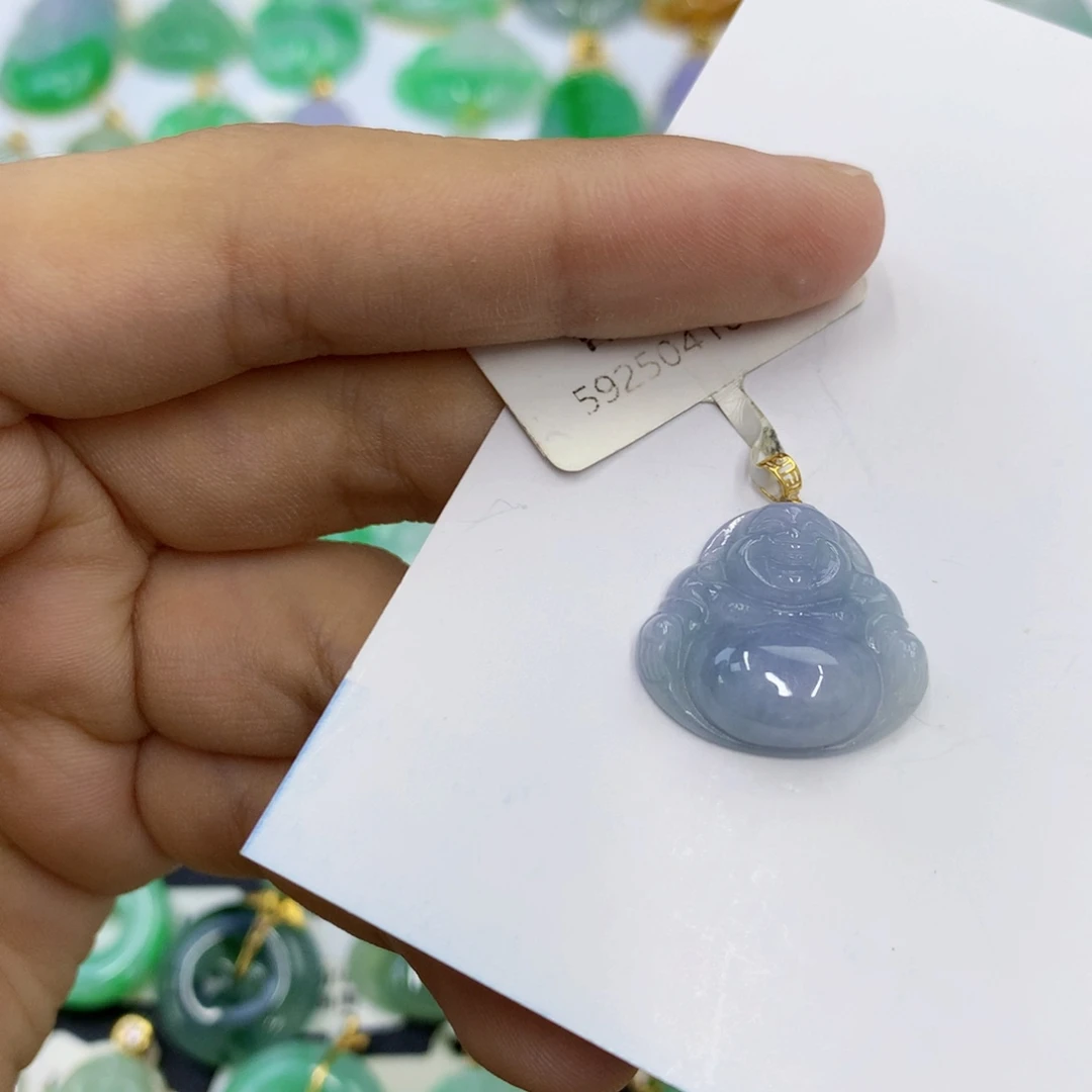 翡翠18K金镶嵌颈饰翡翠