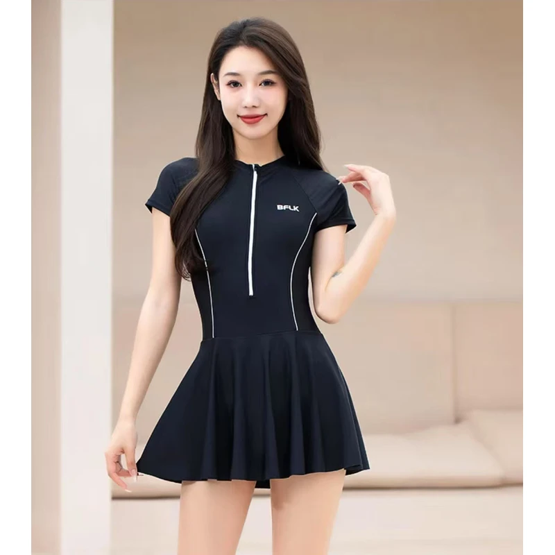 好看新款女士女生女款连体显瘦遮肉运动泳衣长袖泳衣泳衣遮肉女士