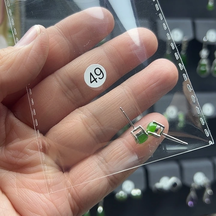 和田玉（碧玉）耳饰银S925镶嵌红****）