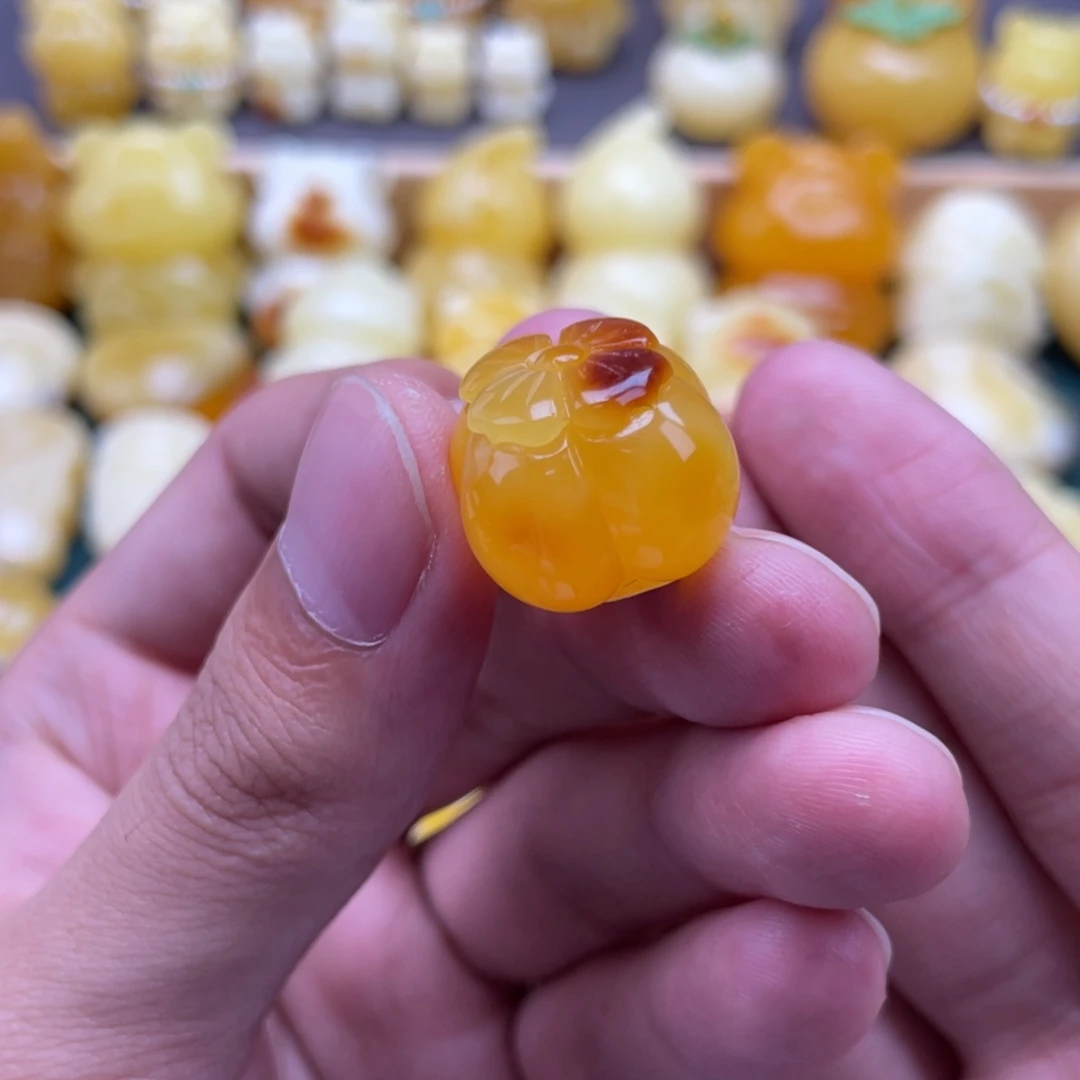 琥珀未镶嵌裸石蜜蜡
