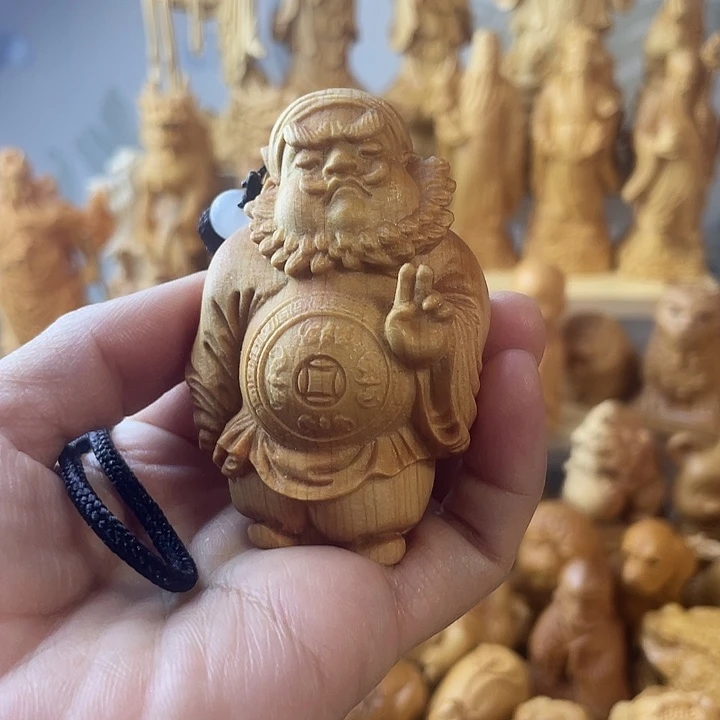 柏木（崖柏）送福钟馗