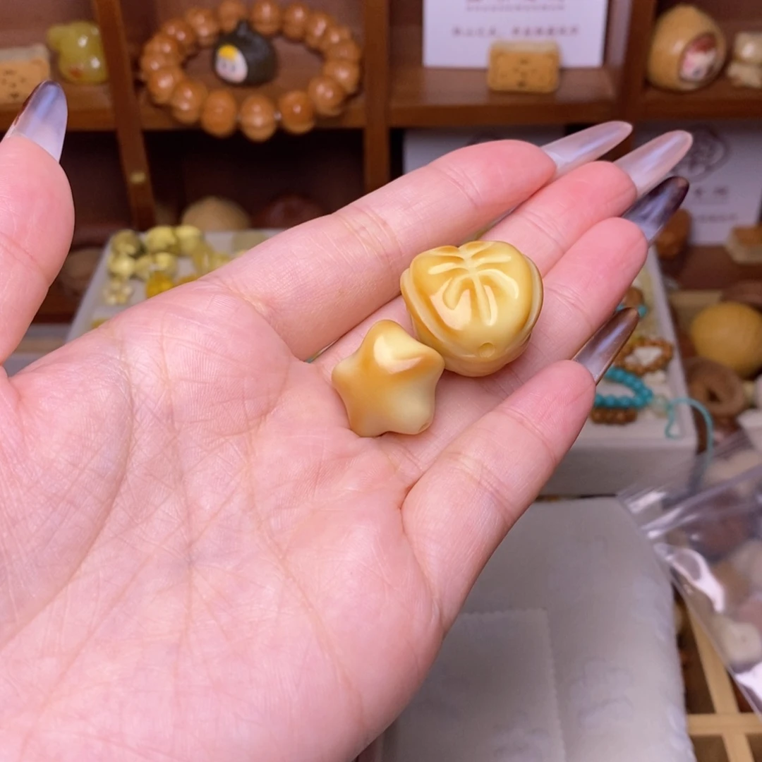 猴头核桃吊坠富甲 星星