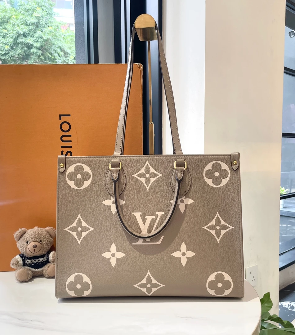 99新 LouisVuitton/路易威登 onthego 中号 大象灰 芯片款/3908
