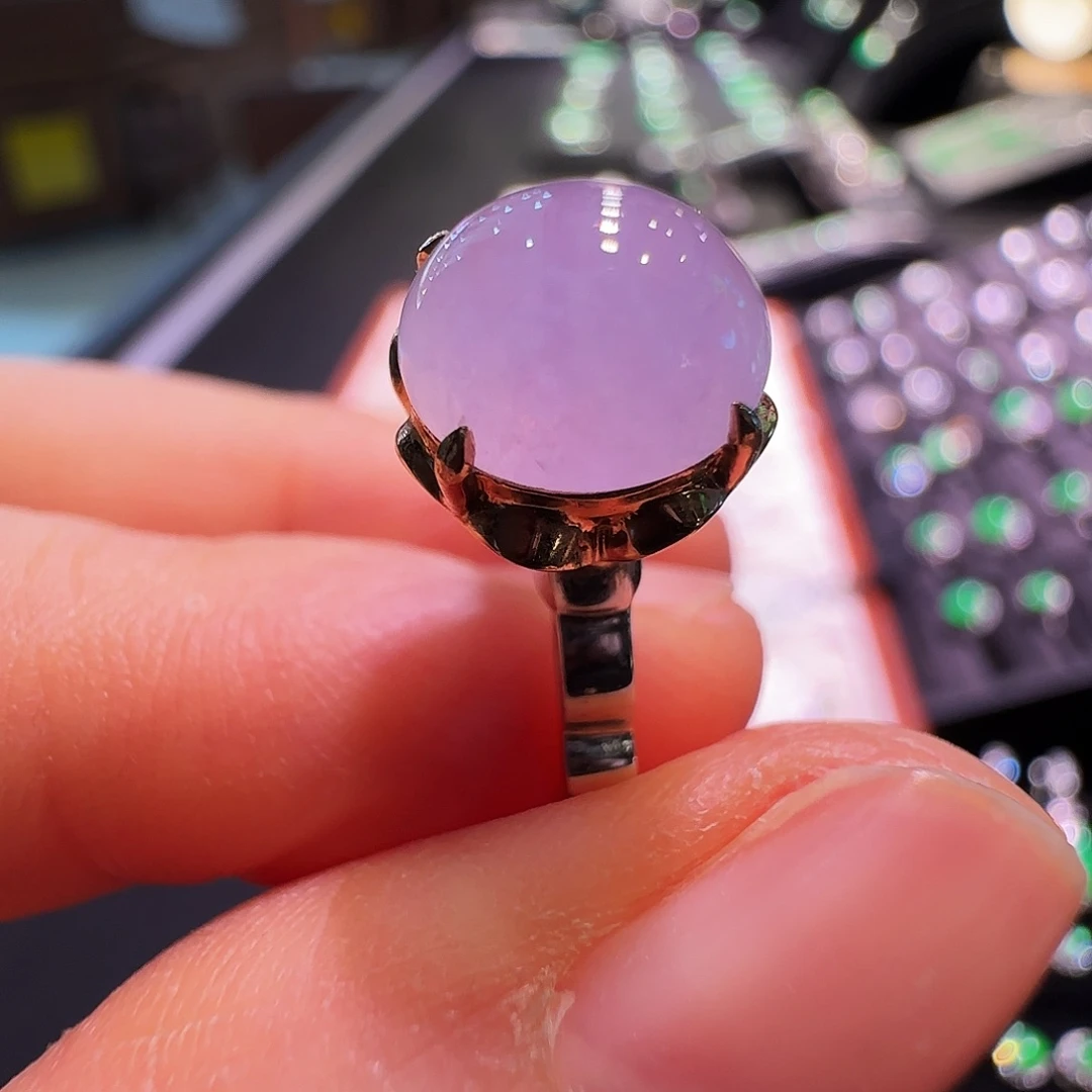 翡翠18K金镶嵌戒指