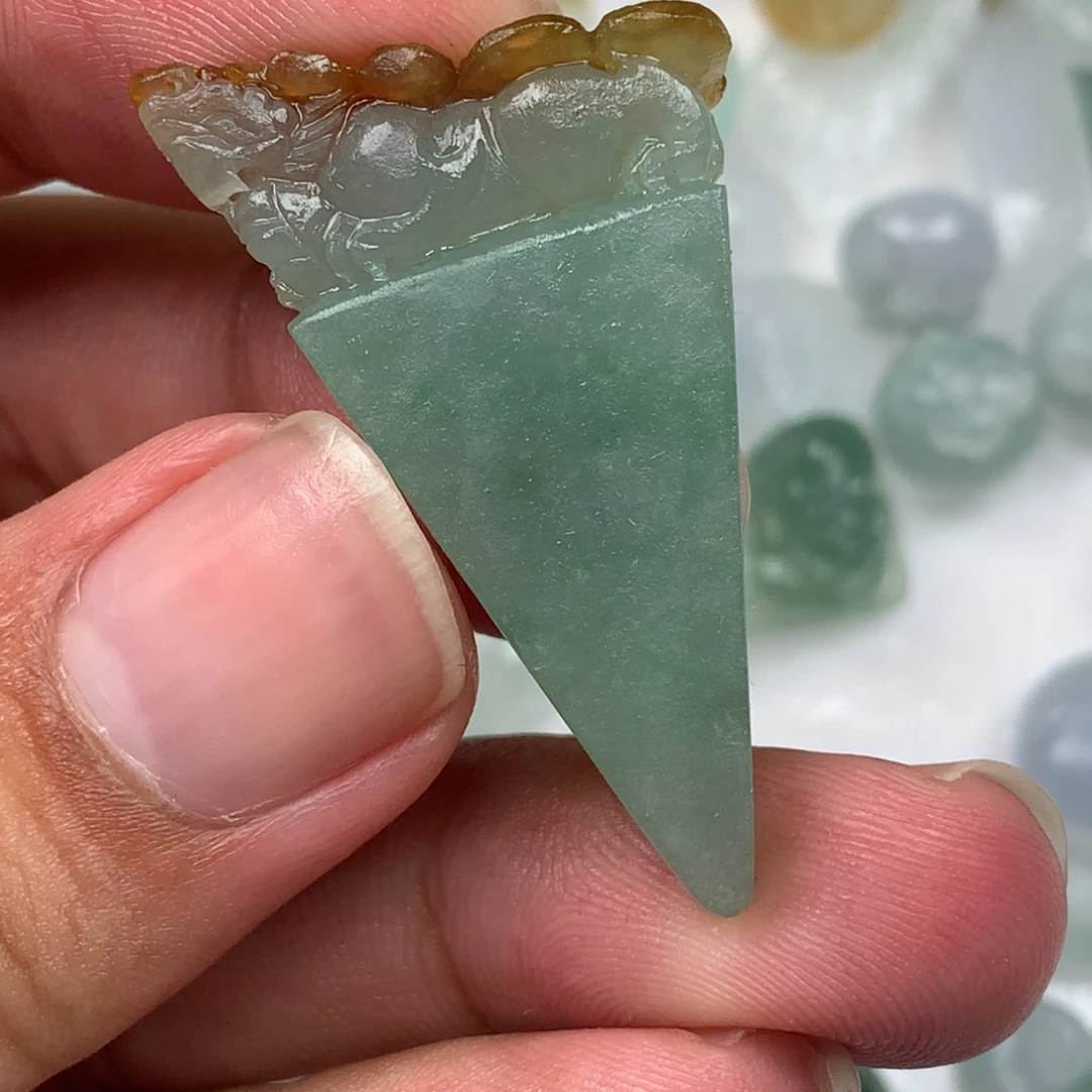 未镶嵌定制翡翠吊坠