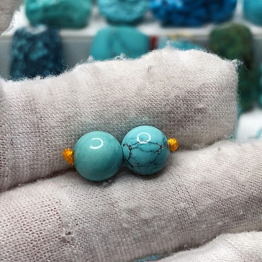 绿松石未镶嵌天然原矿 地大质检8.4mm