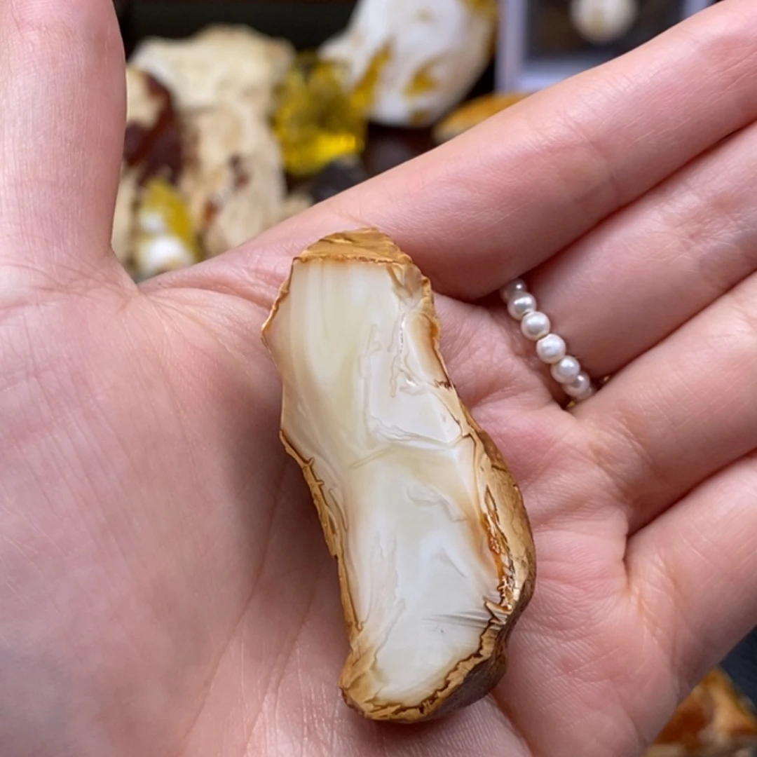 定制琥珀未镶嵌蜜蜡
