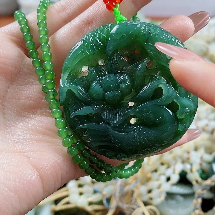 颈饰未镶嵌和田玉