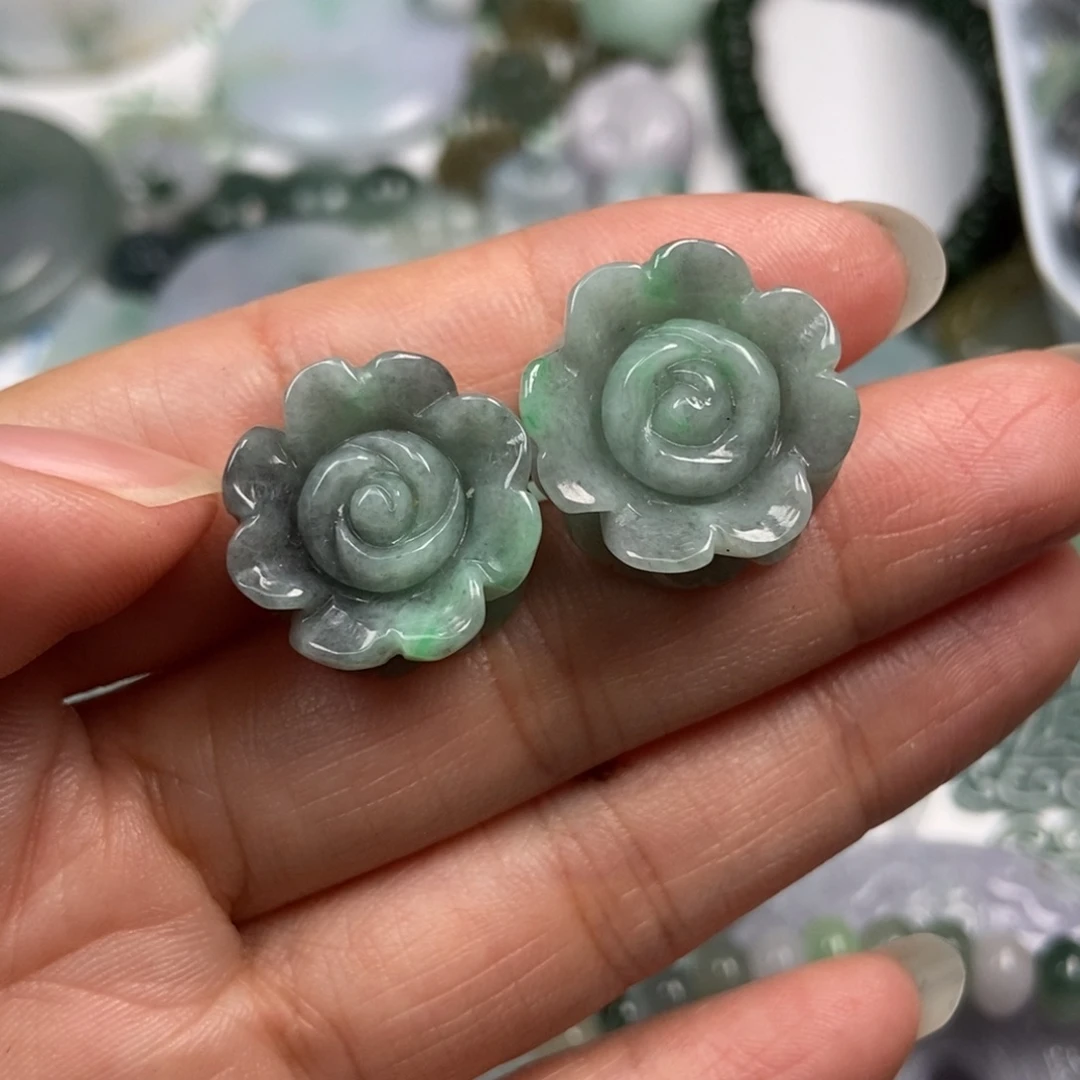 都***堰翡翠未镶嵌颈饰翡翠