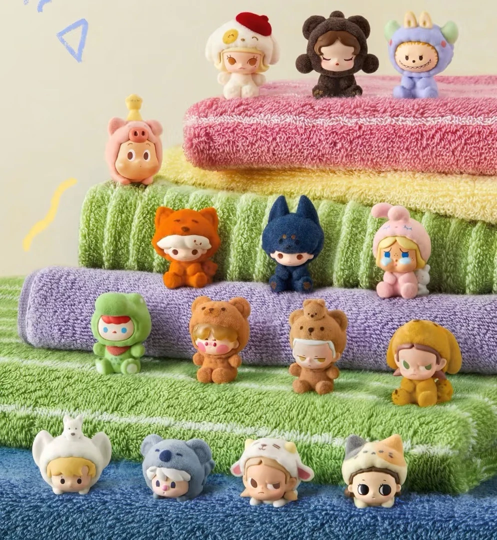 潮玩手办可爱毛绒公仔周边靠垫