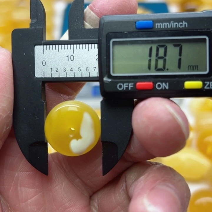 琥珀（矿物珀）裸石未镶嵌