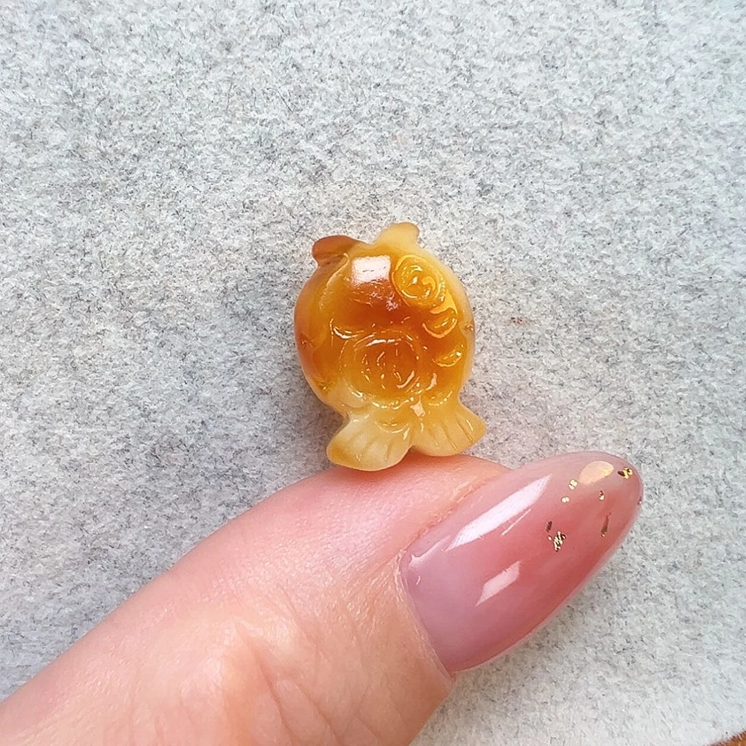 ****璐琥珀未镶嵌珠宝奇石