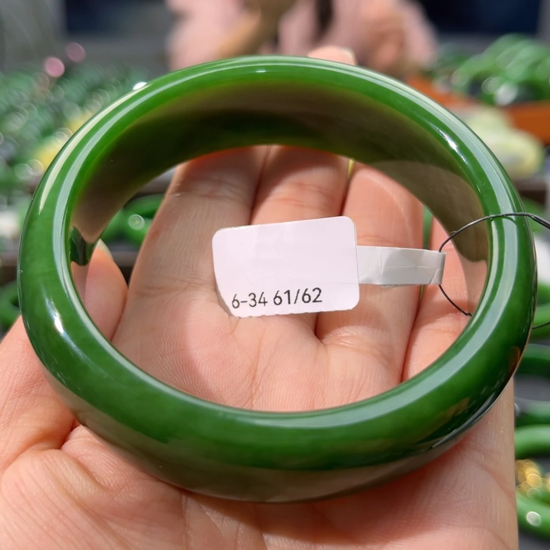 和田玉（碧玉）手镯未镶嵌