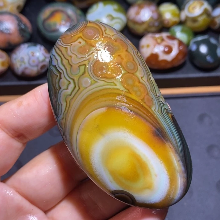 未镶嵌玛瑙/玉髓珠宝半成品9