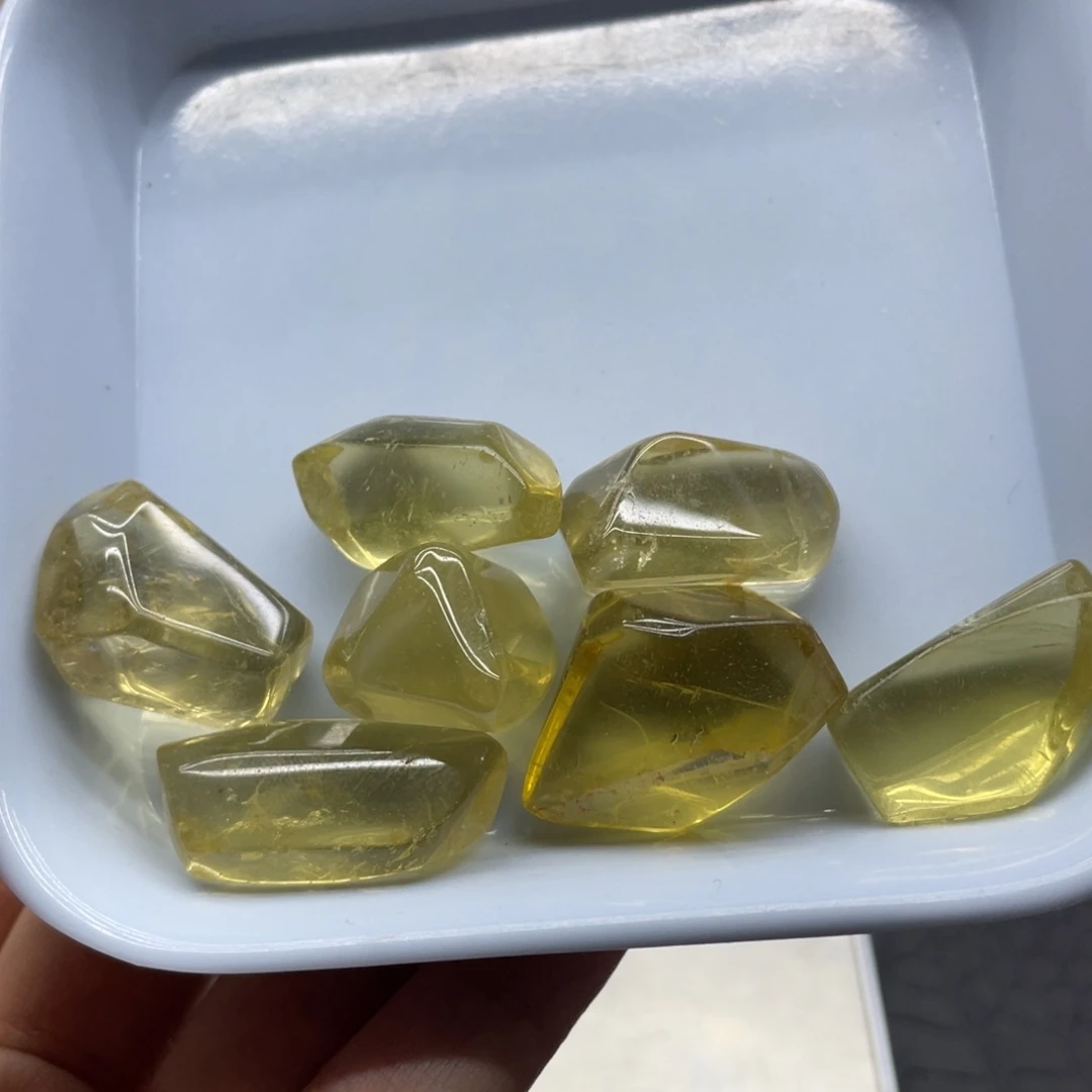 水晶36未镶嵌优*兔黄水晶随形