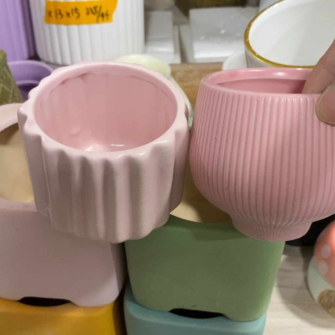 摆件陶盆有孔 瑕疵介意勿拍