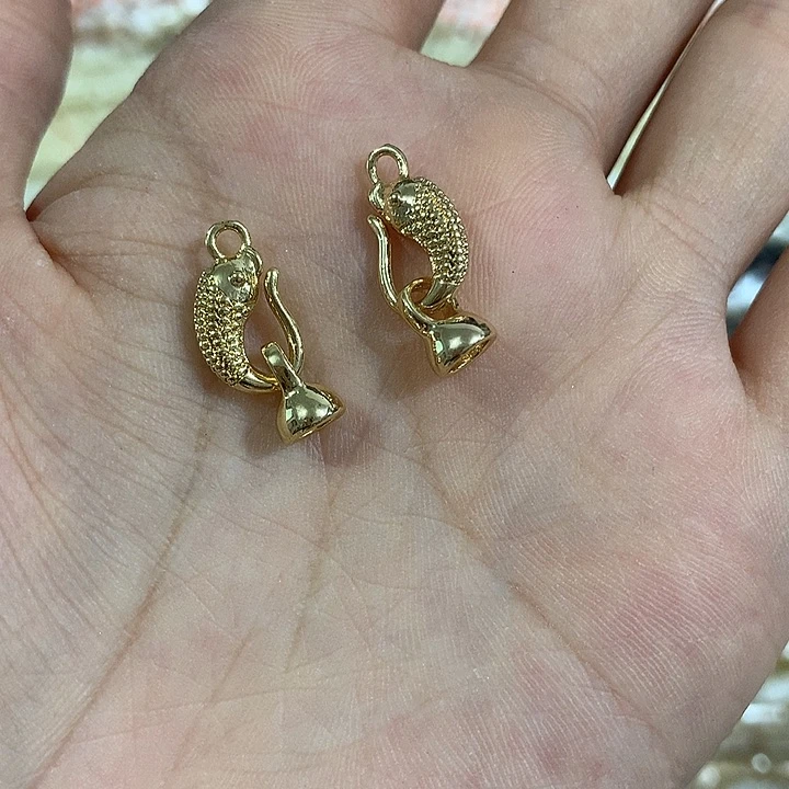 4个金色小鱼扣头保色