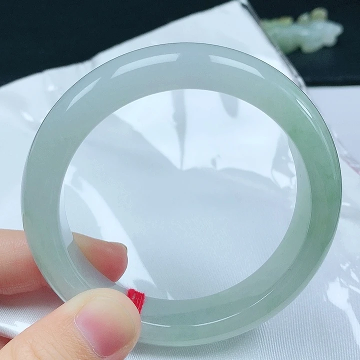 翡翠手镯未镶嵌天然翡翠手镯