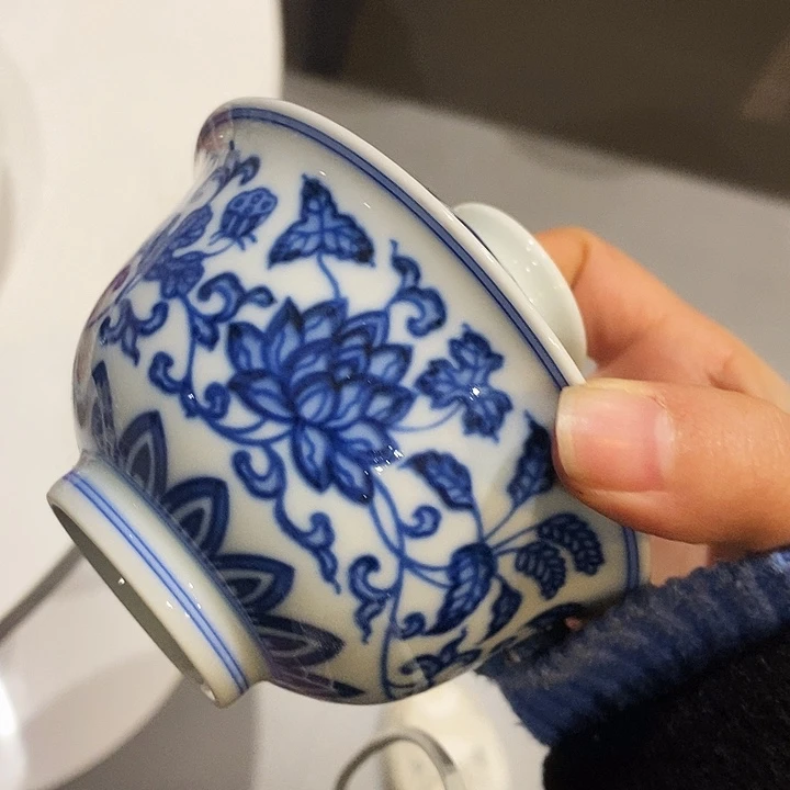 摆件陶纯青花盖碗缠枝莲柴窑