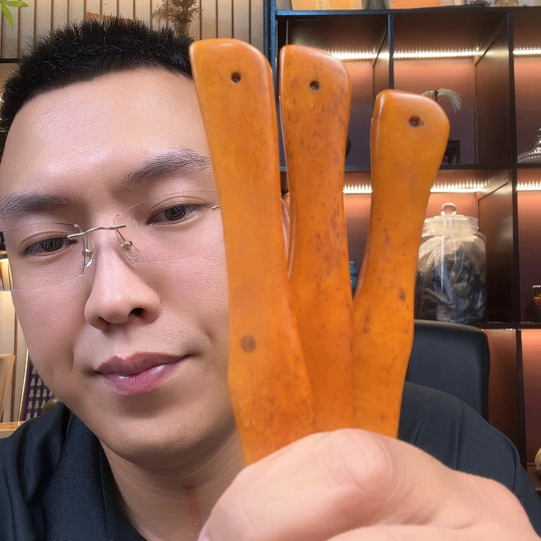 颈饰合金石英质玉