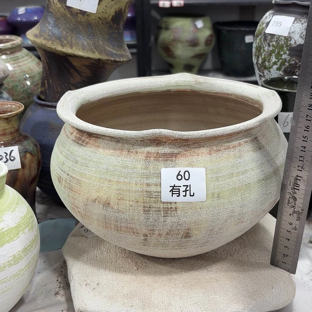 摆件高17，内口20，有孔60