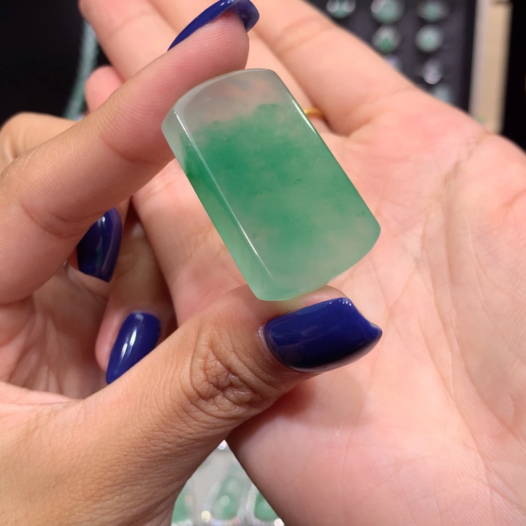 颈饰银S925镶嵌石英质玉（非洲翠）