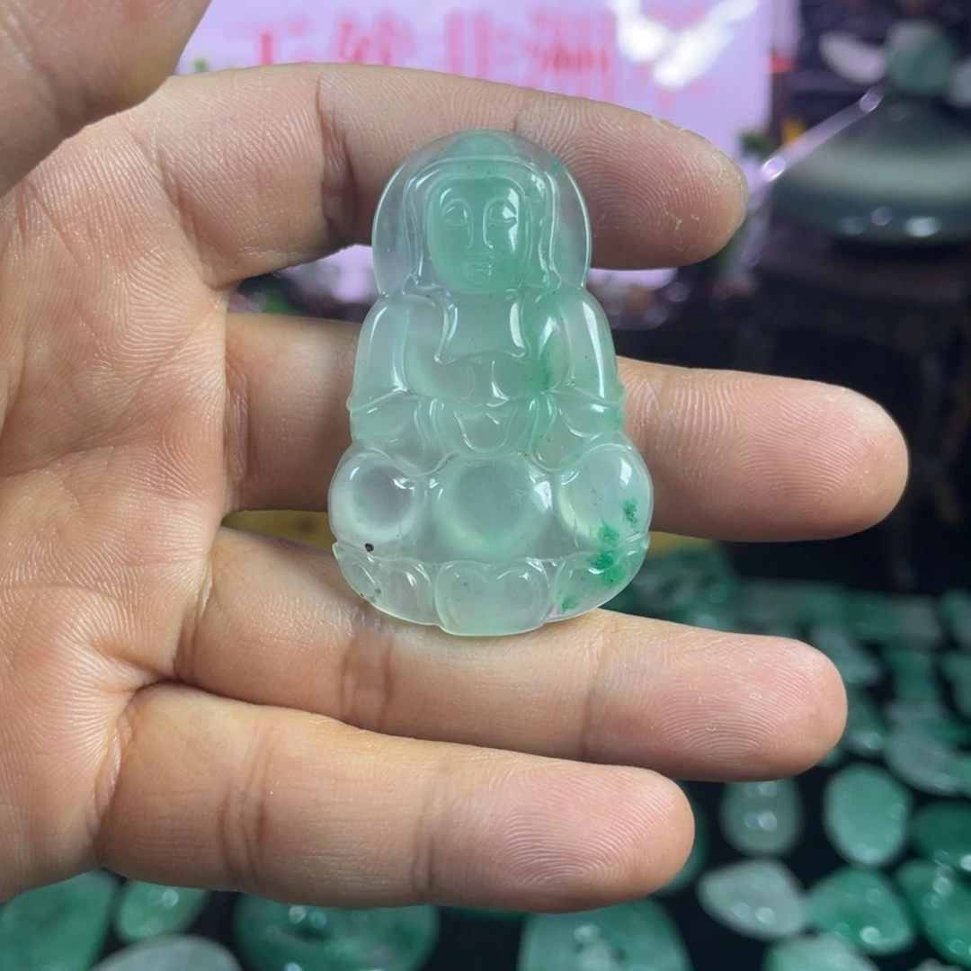 石英质玉（非洲翠）未镶嵌颈饰
