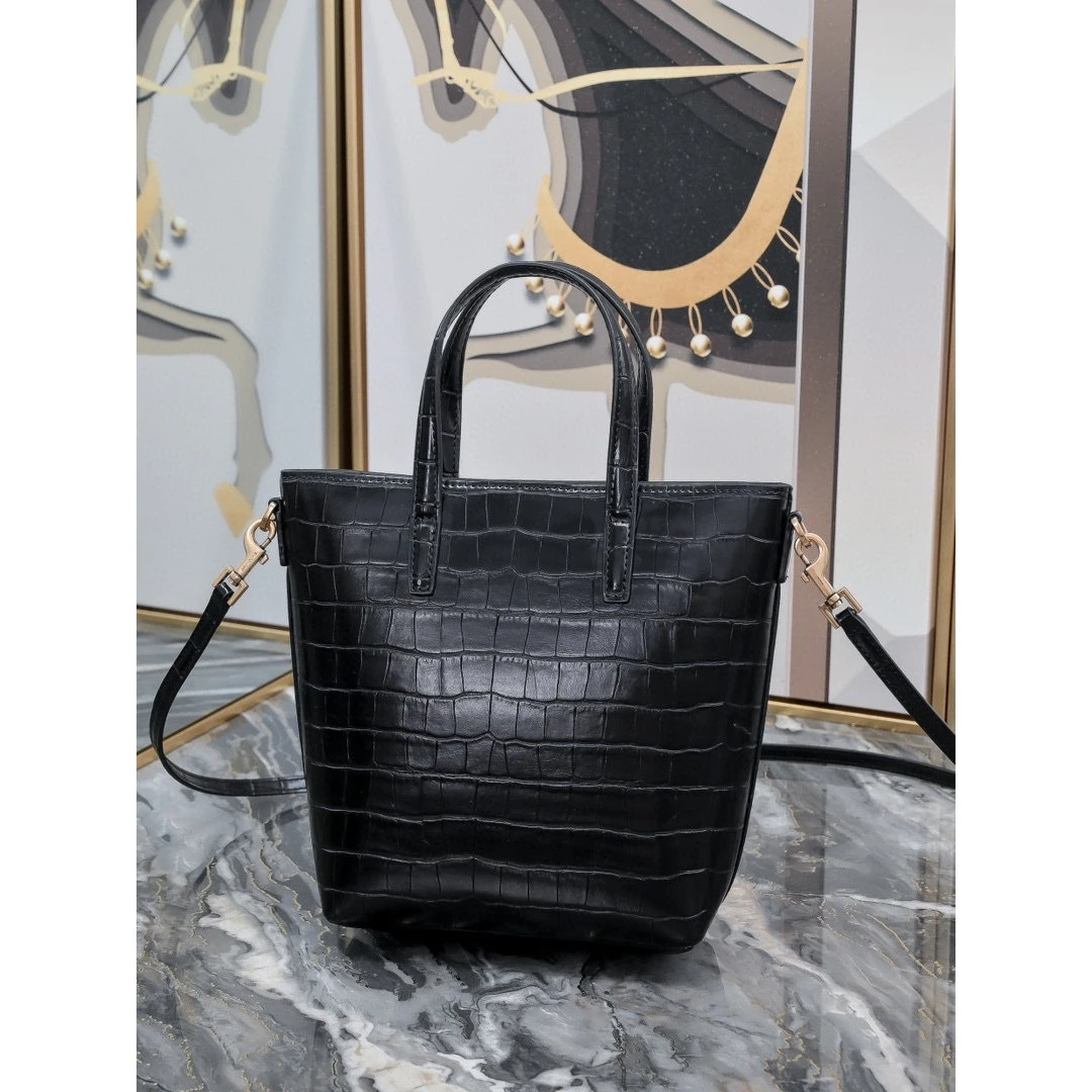 鳄鱼纹牛皮托特百搭斜挎购物袋小众休闲女包托特包通勤黑色轻奢