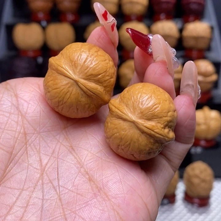 文玩核桃把件猛****@晶玉1号