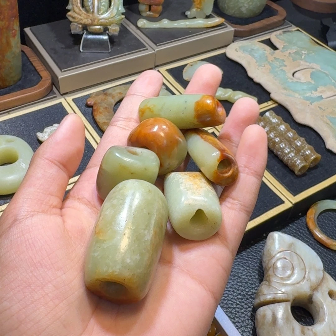 与***徒玉玉摆件勒子器形