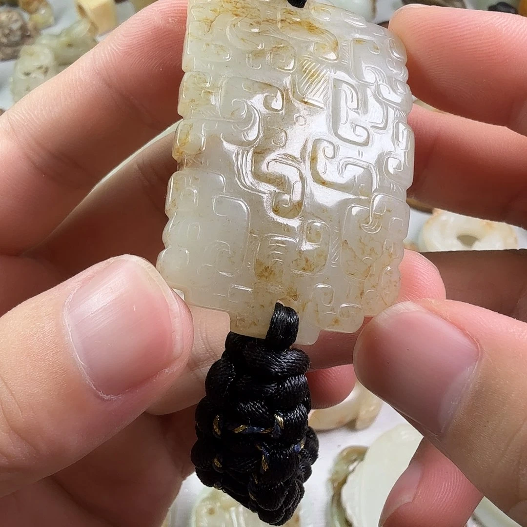 幸***门未镶嵌和田玉（糖玉）车挂