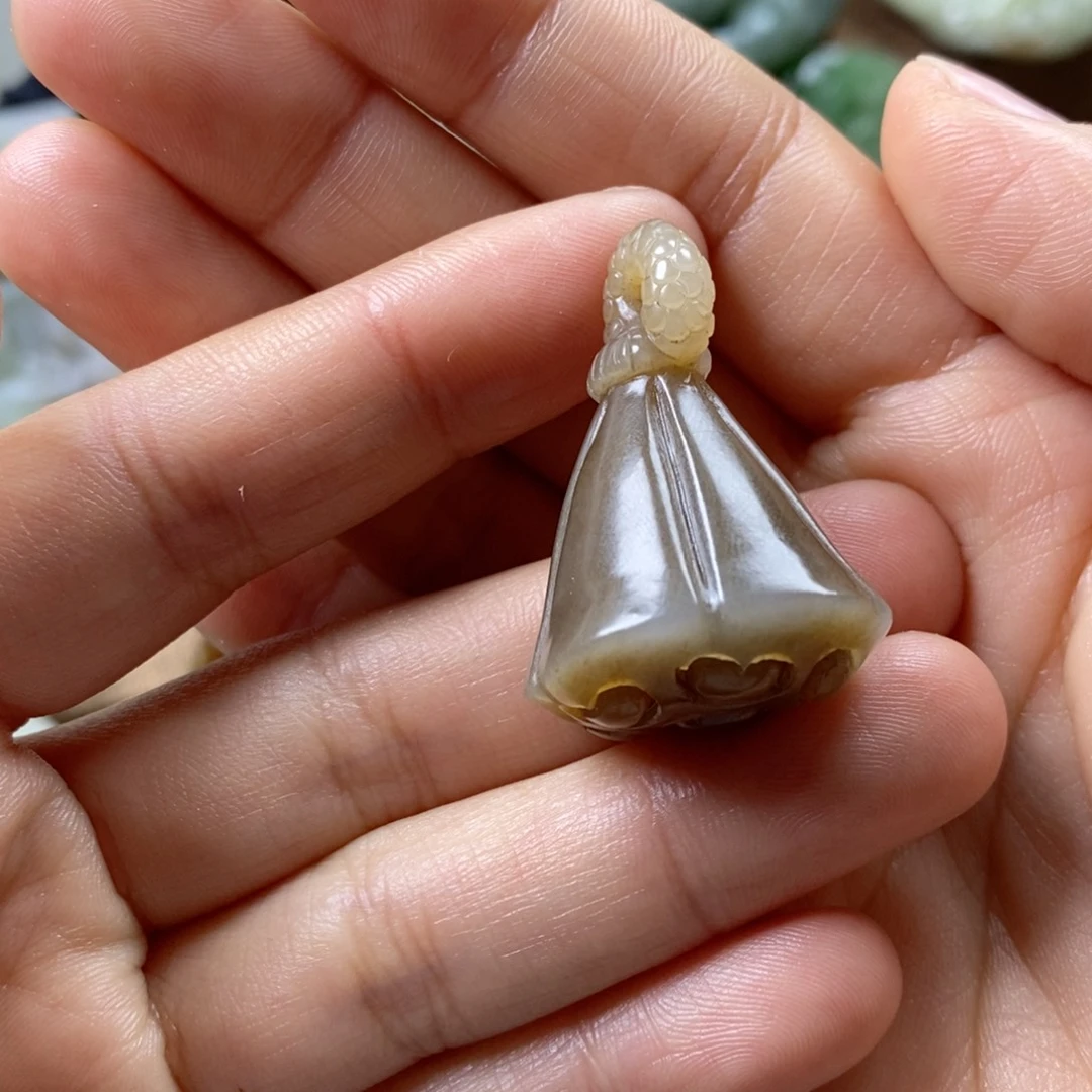 未镶嵌和田玉挂件