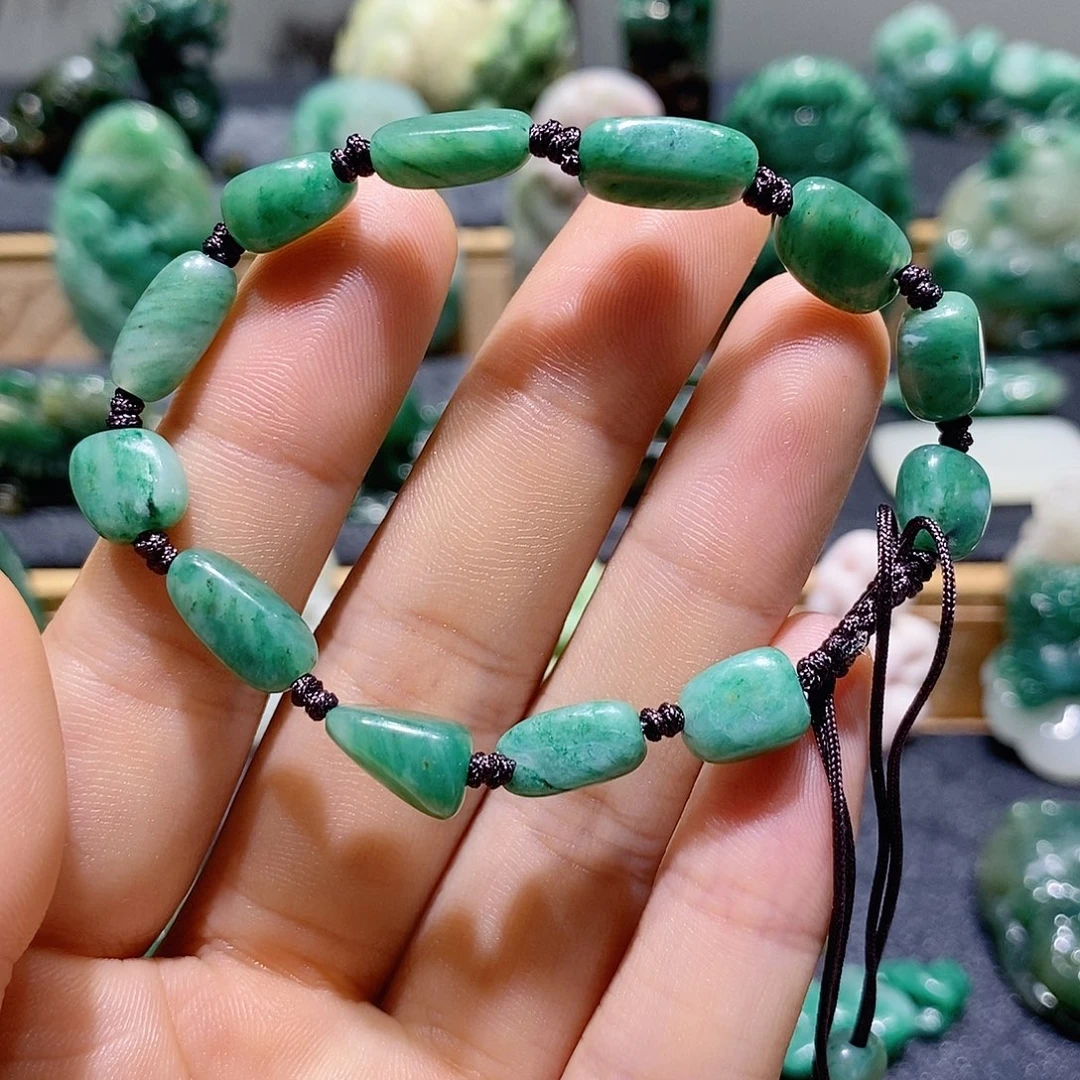 独山玉未镶嵌吊坠