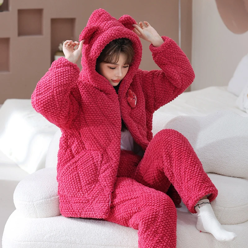 2024冬季卡通新款三层夹棉连帽大码加绒加厚保暖家居服睡衣女宽松
